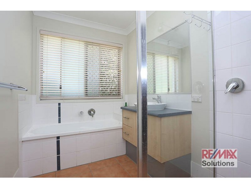 8 Carruthers Court, Bray Park QLD 4500