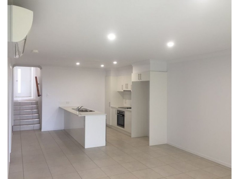 2/34 Bingo Street, Holmview QLD 4207