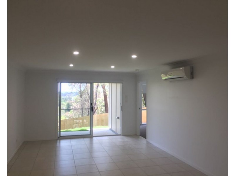 2/34 Bingo Street, Holmview QLD 4207