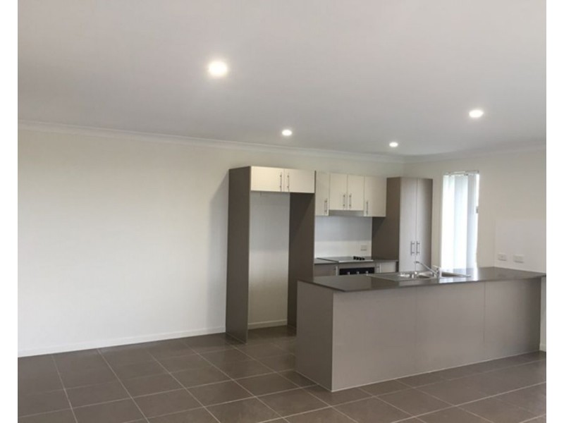 2/10 Schifke Court, Caboolture QLD 4510