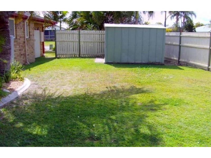 31 Mackerel Street, Sandstone Point QLD 4511