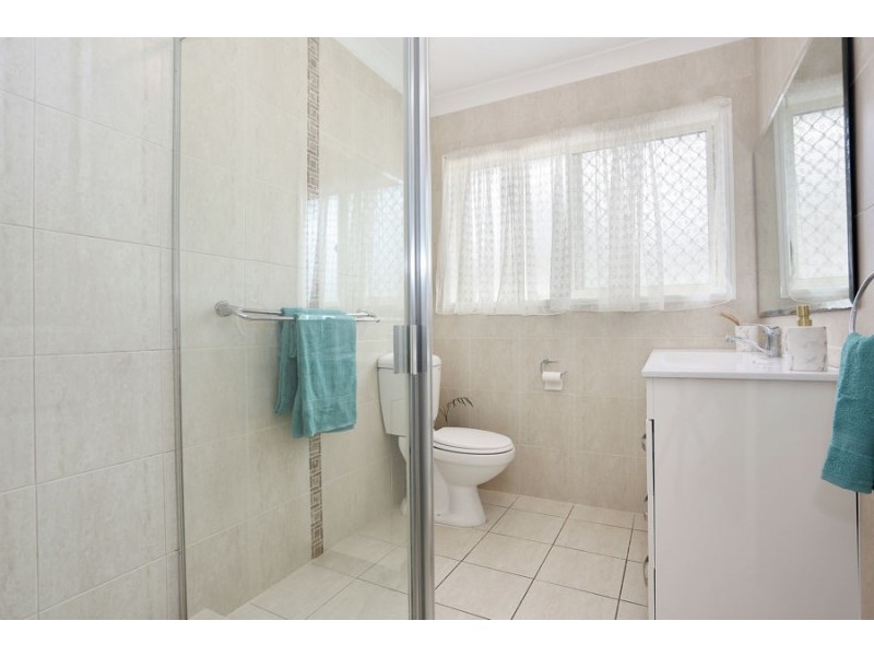 2/1 Bray Road, Lawnton QLD 4501