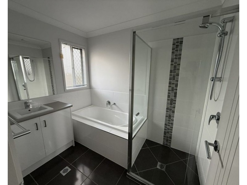 11 Kirrama Court, Mango Hill QLD 4509