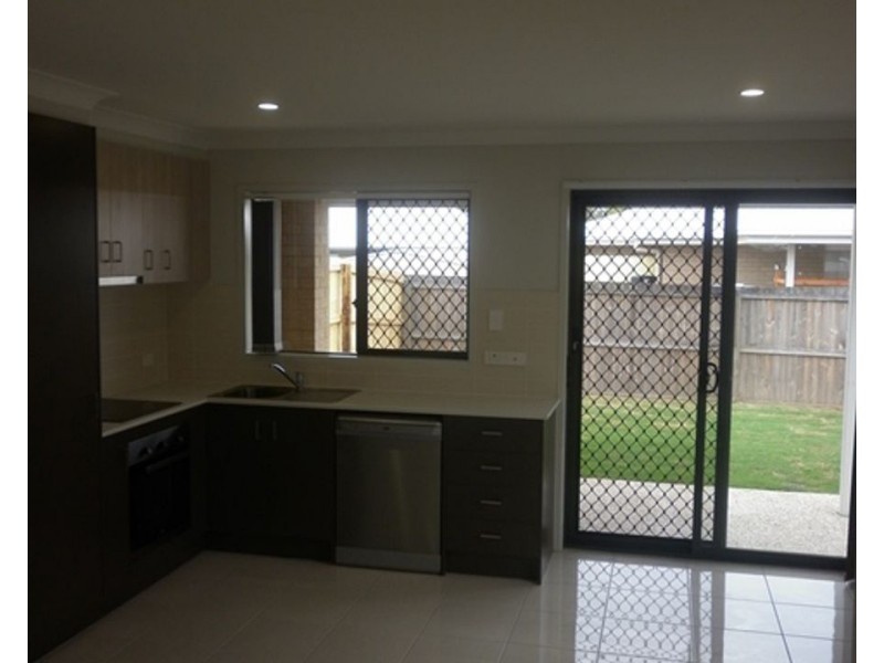 2/70 Cottrill Road, Caboolture QLD 4510