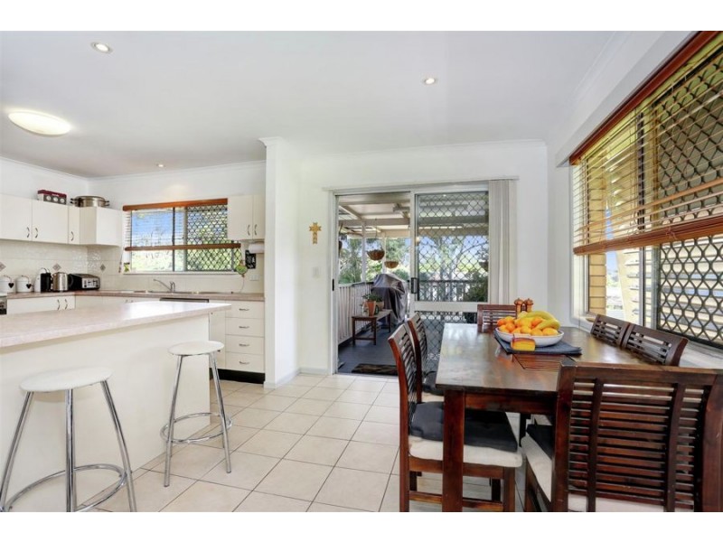 27 Nuttall Street, Lawnton QLD 4501