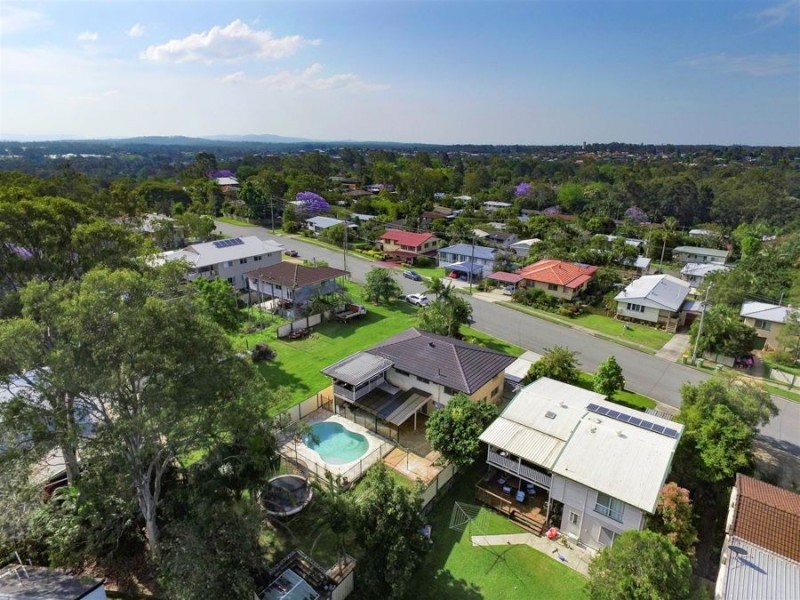 27 Nuttall Street, Lawnton QLD 4501