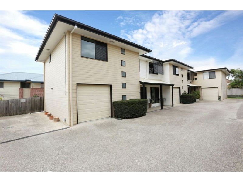 2/7 Slater Avenue, Lawnton QLD 4501