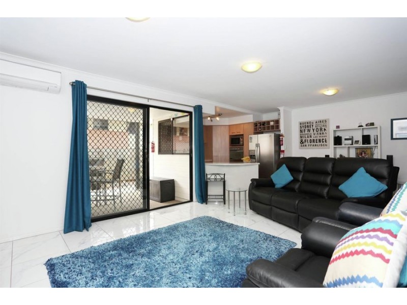 2/7 Slater Avenue, Lawnton QLD 4501