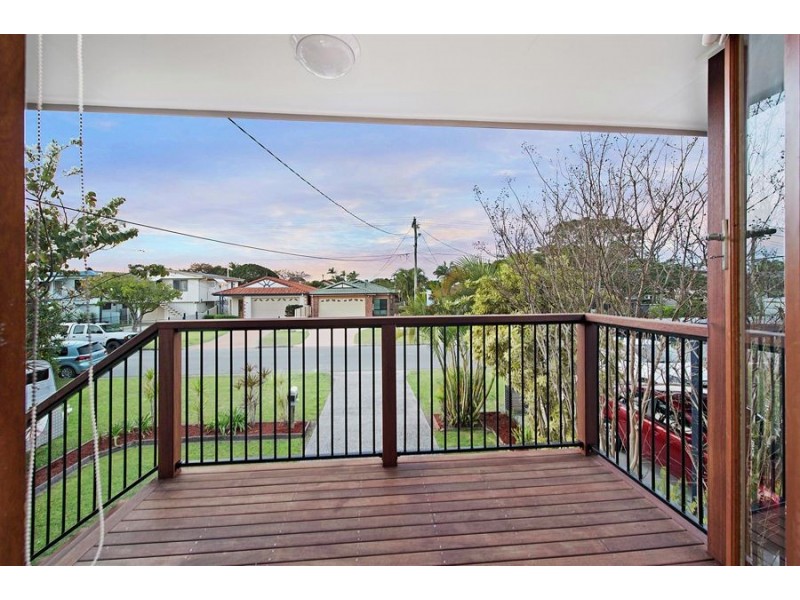 19a Campbell Street, Scarborough QLD 4020