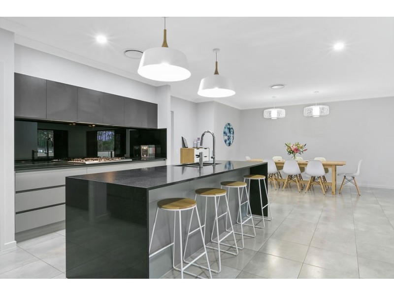 2 Goldfinch Court, Upper Caboolture QLD 4510