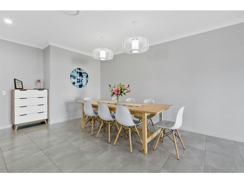 2 Goldfinch Court, Upper Caboolture QLD 4510