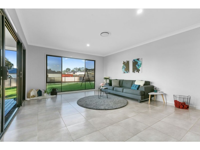 2 Goldfinch Court, Upper Caboolture QLD 4510