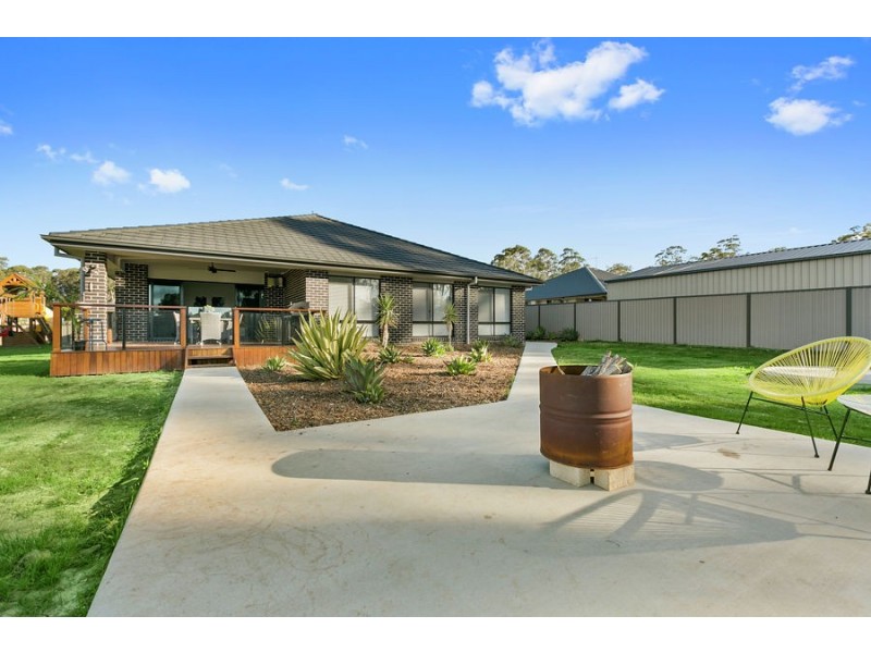 2 Goldfinch Court, Upper Caboolture QLD 4510