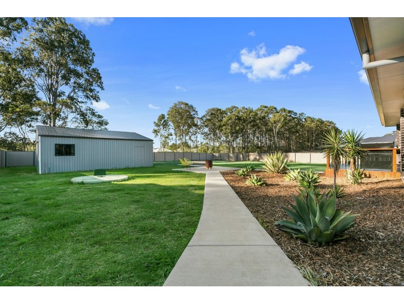 2 Goldfinch Court, Upper Caboolture QLD 4510