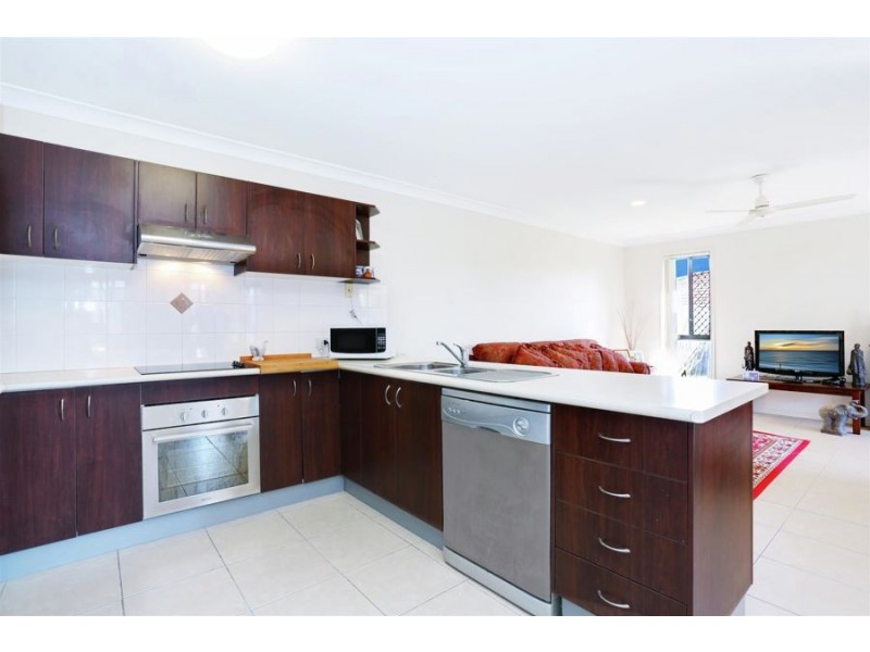 Units 1 & 2 /11 Dysart Street, Rothwell QLD 4022