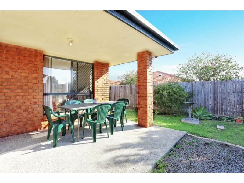 Units 1 & 2 /11 Dysart Street, Rothwell QLD 4022