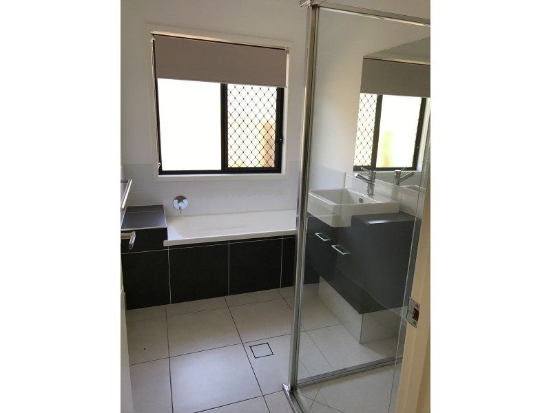 15 St Helen Cres, Warner QLD 4500