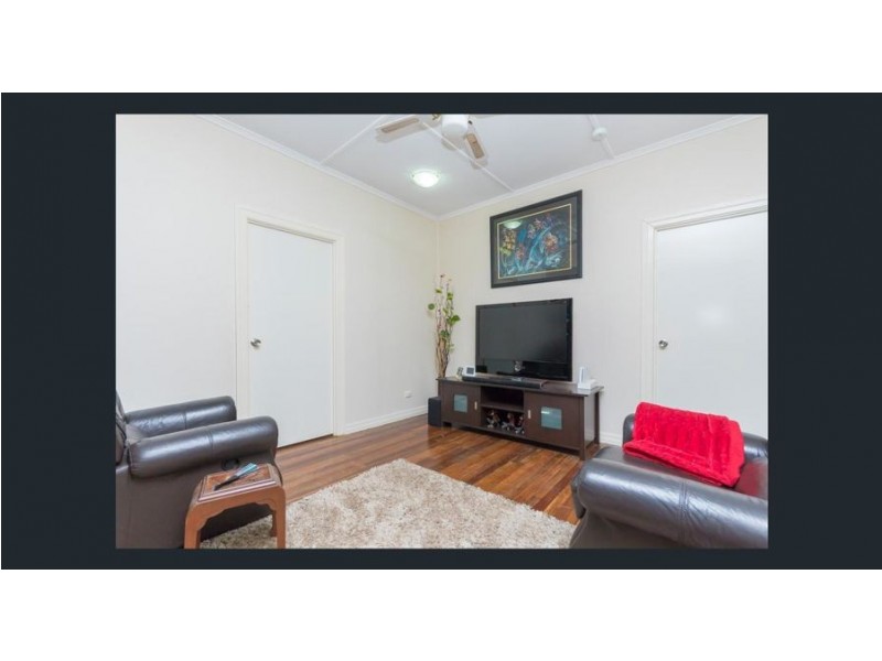 39 Young St, Petrie QLD 4502
