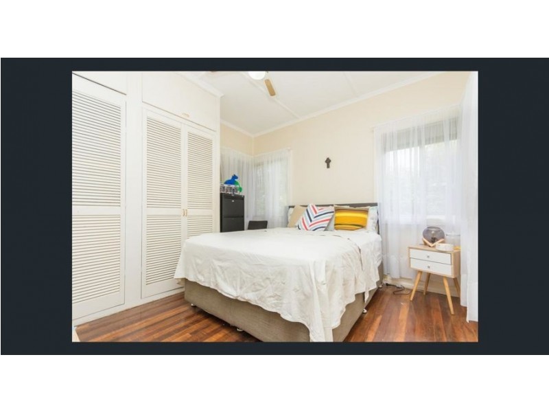 39 Young St, Petrie QLD 4502