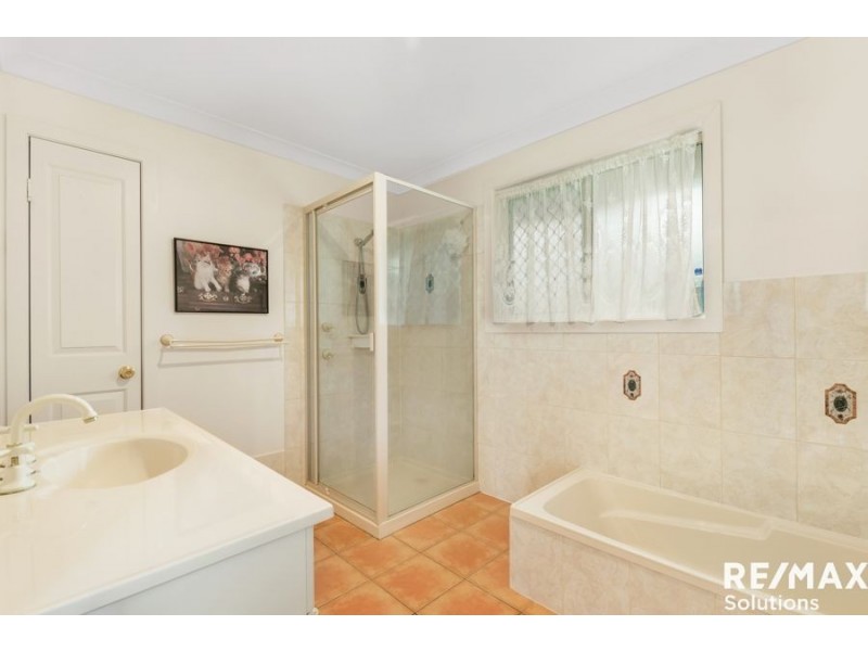 16 Fernwren Court, Cashmere QLD 4500