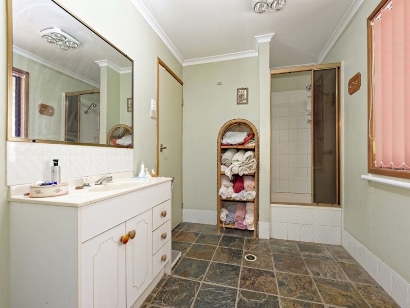 32 Old Gympie Road, Kallangur QLD 4503