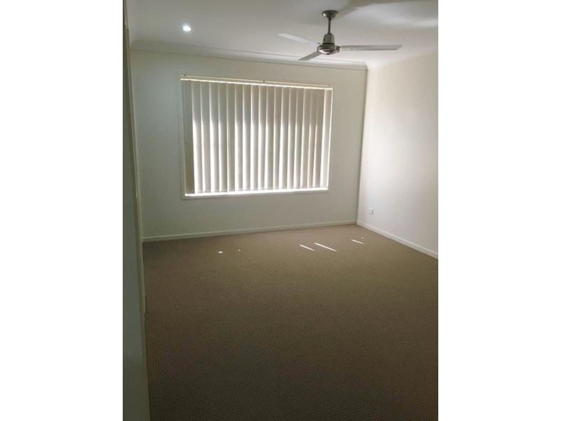 70 William Blv, Pimpama QLD 4209