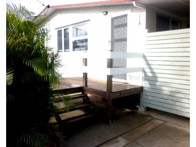 15 Lancaster St, Strathpine QLD 4500