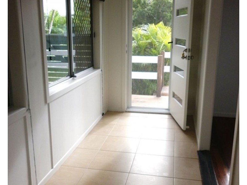 15 Lancaster St, Strathpine QLD 4500