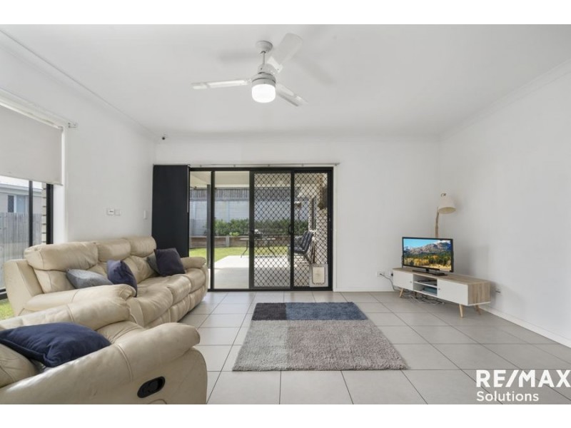 15 St Helen Cres, Warner QLD 4500
