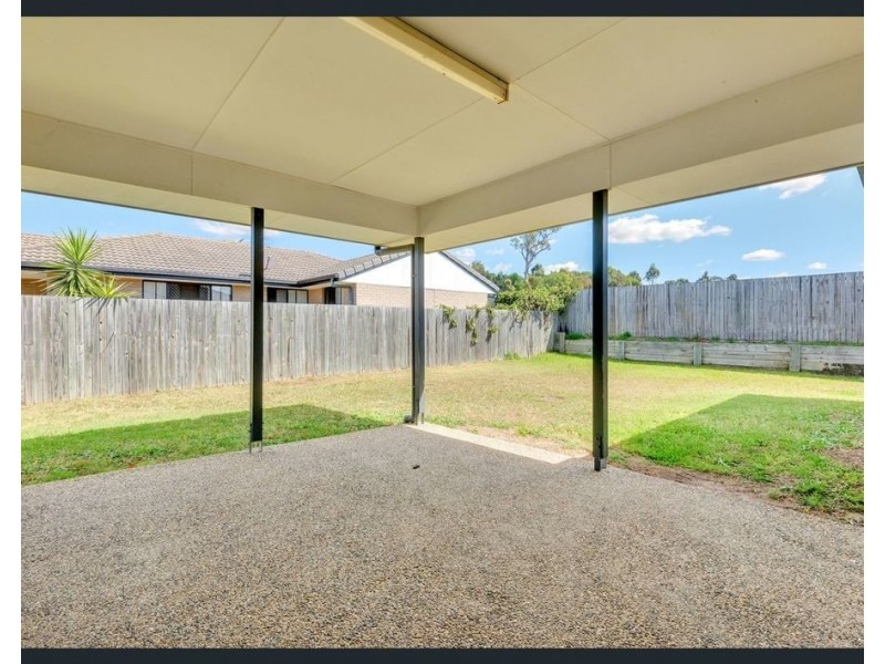 22 Grassdale Crescent, Morayfield QLD 4506