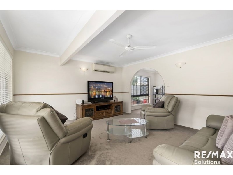 4 Highfield Crescent, Strathpine QLD 4500