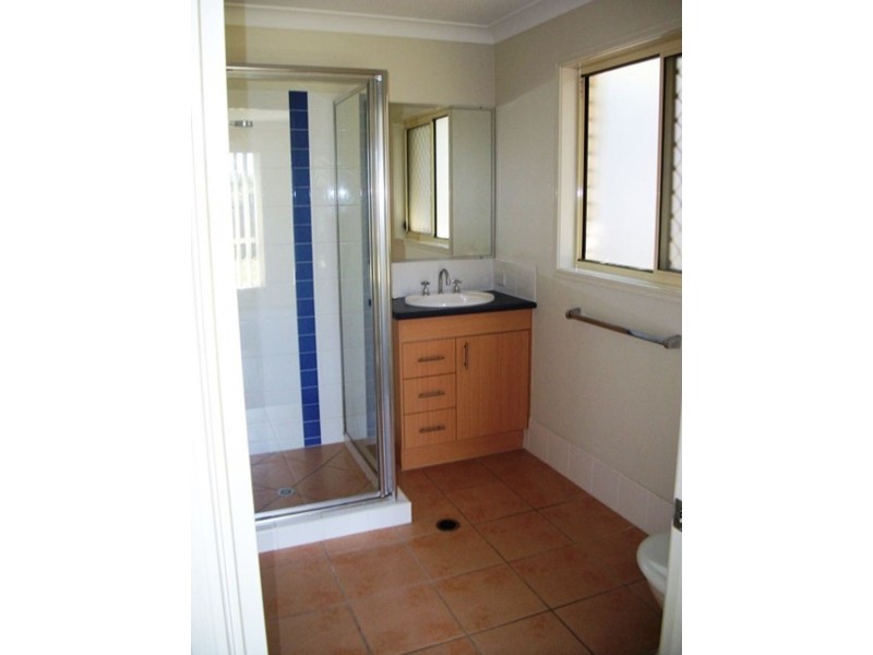8 Riverbend Cres, Morayfield QLD 4506