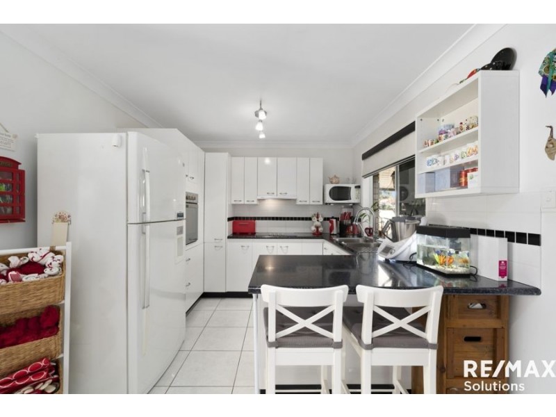 11 Bronwyn Court, Deception Bay QLD 4508