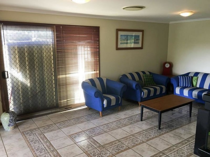 1 Alton Crt, Albany Creek QLD 4035