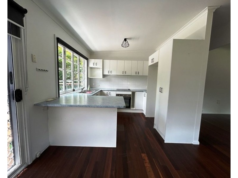 6 Carwell Avenue, Petrie QLD 4502