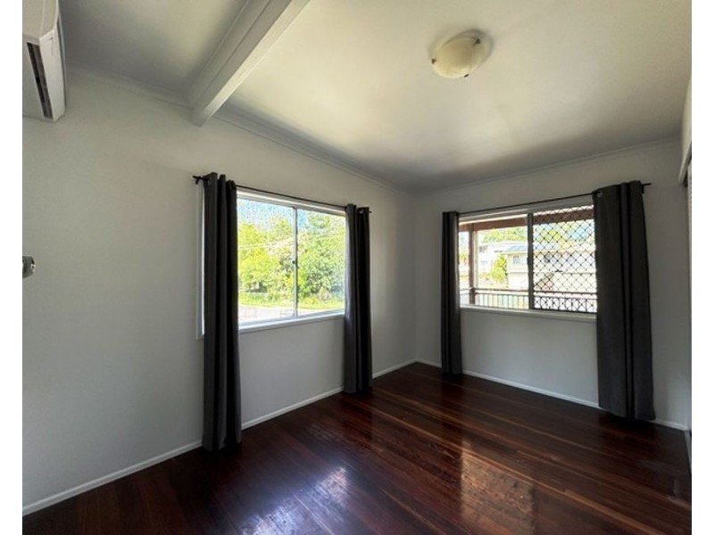 6 Carwell Avenue, Petrie QLD 4502