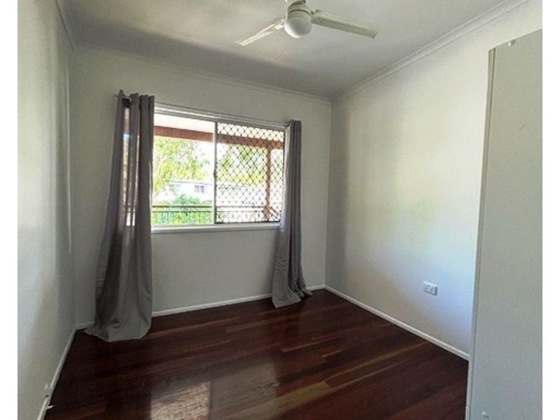 6 Carwell Avenue, Petrie QLD 4502