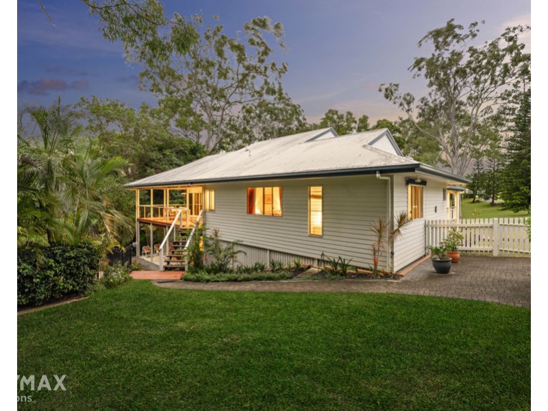 17 Nuttall Street, Lawnton QLD 4501