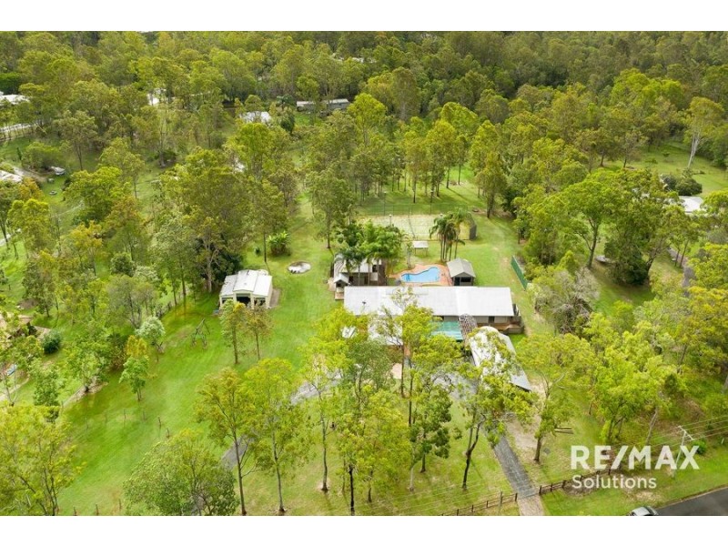6 Roxburgh Road, Wights Mountain QLD 4520