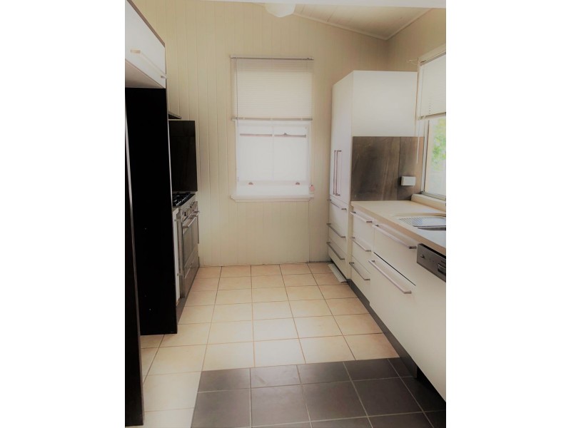 33 Taylor St, Woolloongabba QLD 4102