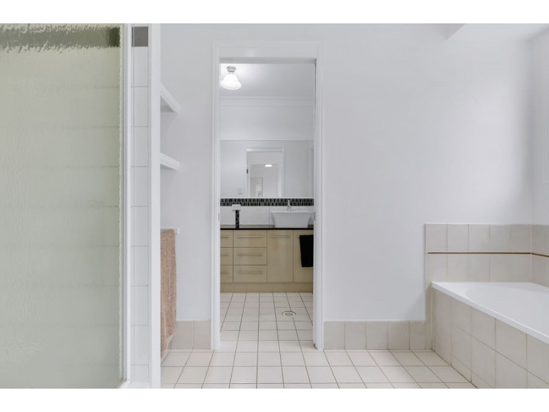 94 Castlerea Street, Tingalpa QLD 4173