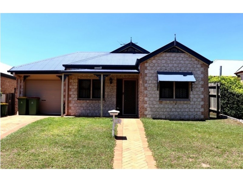 4 Heathcote Ave, North Lakes QLD 4509