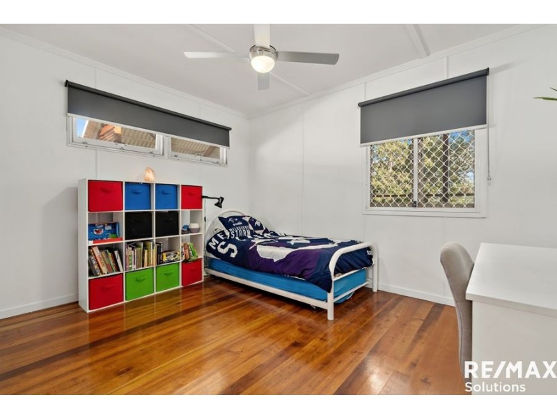 11 Crest Street, Kallangur QLD 4503