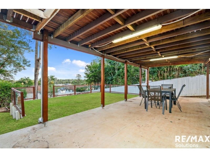 11 Crest Street, Kallangur QLD 4503