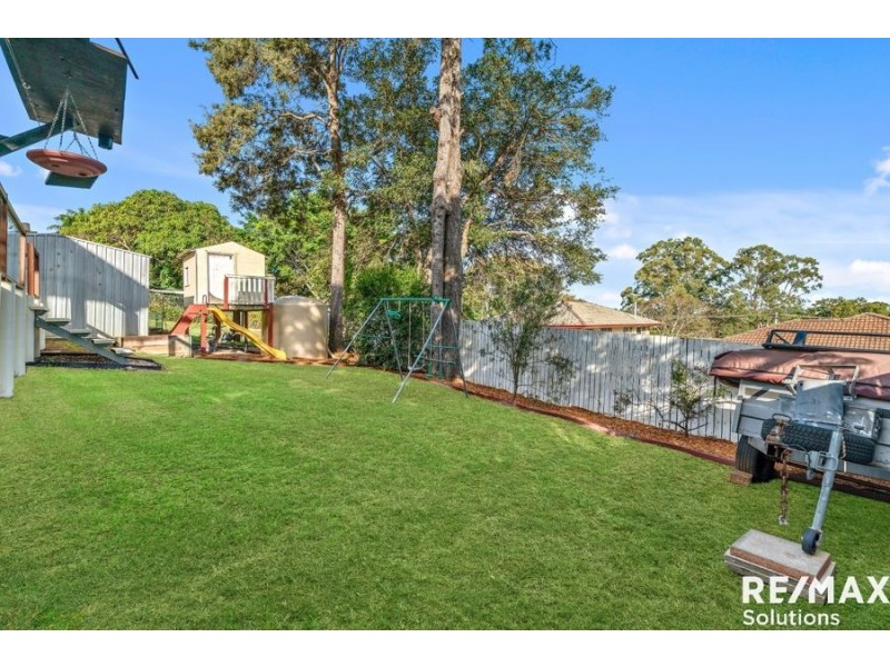 11 Crest Street, Kallangur QLD 4503