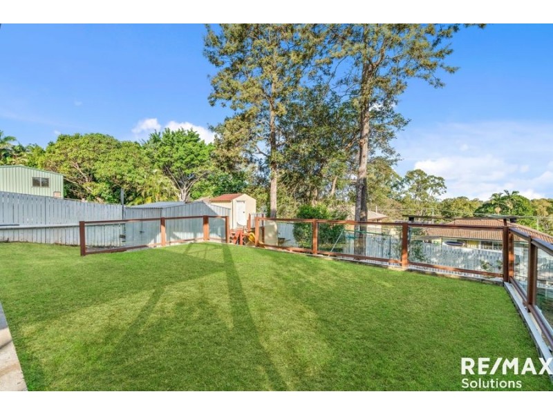 11 Crest Street, Kallangur QLD 4503