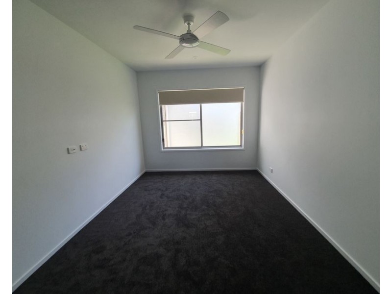 12 McConnell Esp, Strathpine QLD 4500