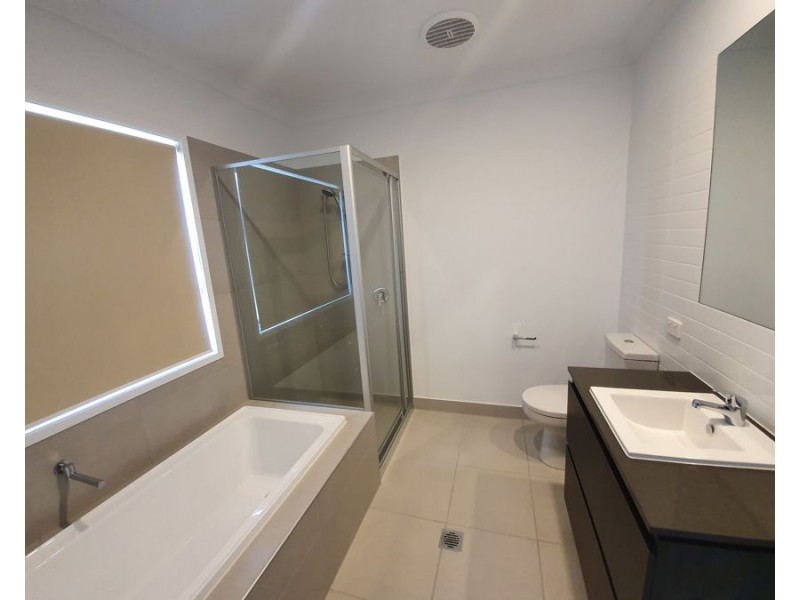 12 McConnell Esp, Strathpine QLD 4500