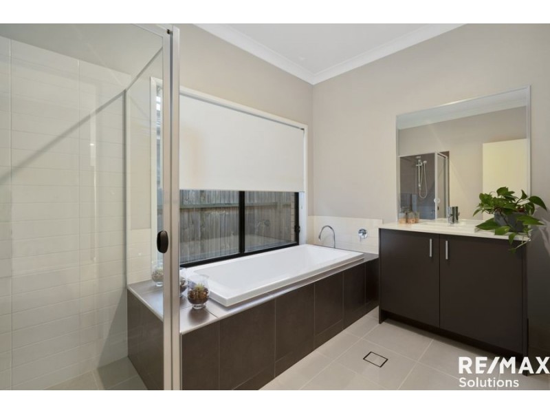 37 Hume Circuit, Warner QLD 4500