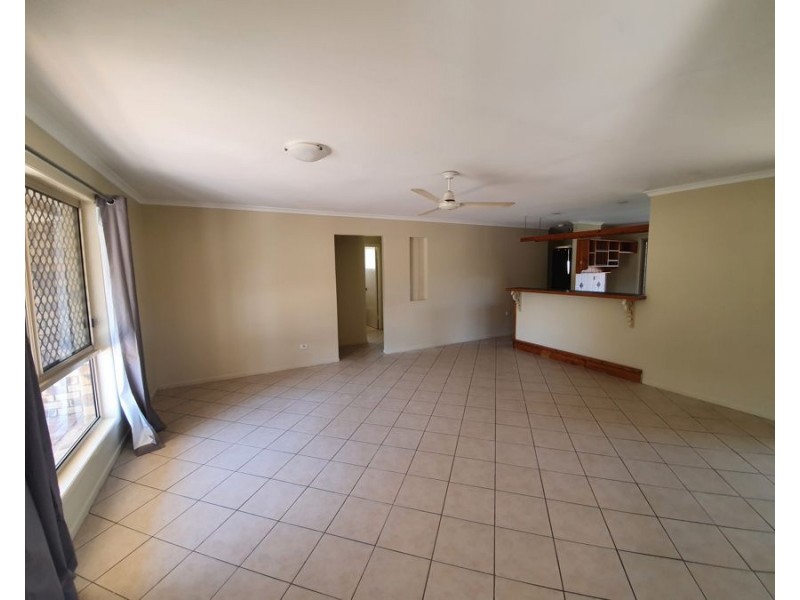 33 Coman Rd South, Rothwell QLD 4022